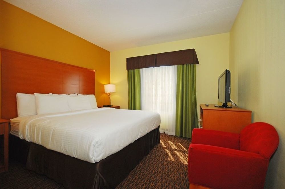 Clarion Hotel&Suites University-Shippensburg Habitación foto